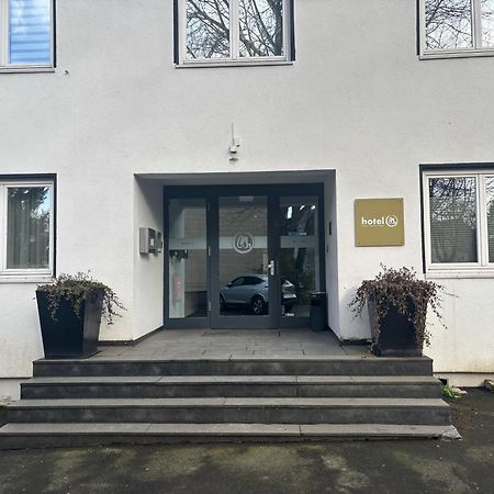 מולהיים אן דר רור Hotel U Muelheim Free Parking Highspeed Wifi מראה חיצוני תמונה