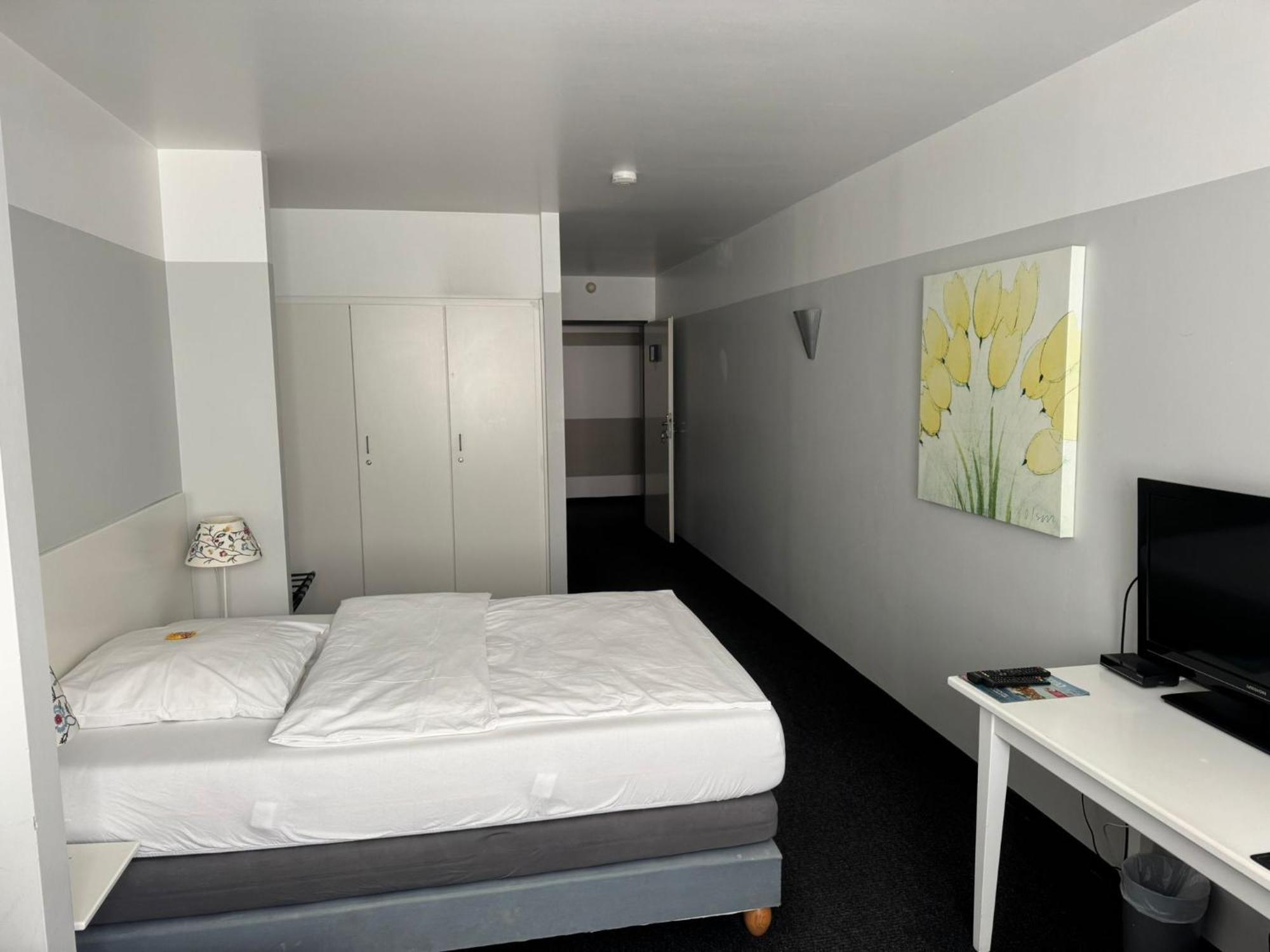 מולהיים אן דר רור Hotel U Muelheim Free Parking Highspeed Wifi מראה חיצוני תמונה