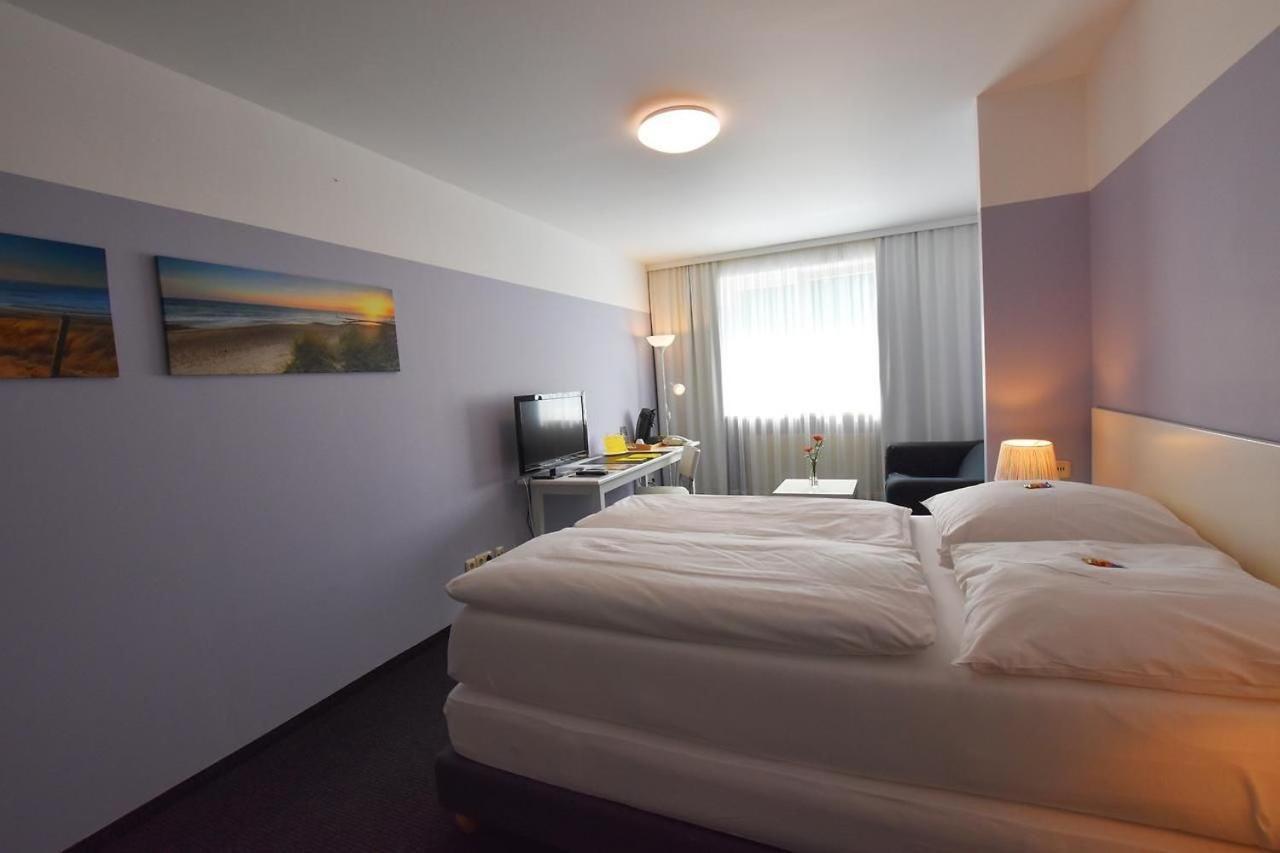 מולהיים אן דר רור Hotel U Muelheim Free Parking Highspeed Wifi מראה חיצוני תמונה